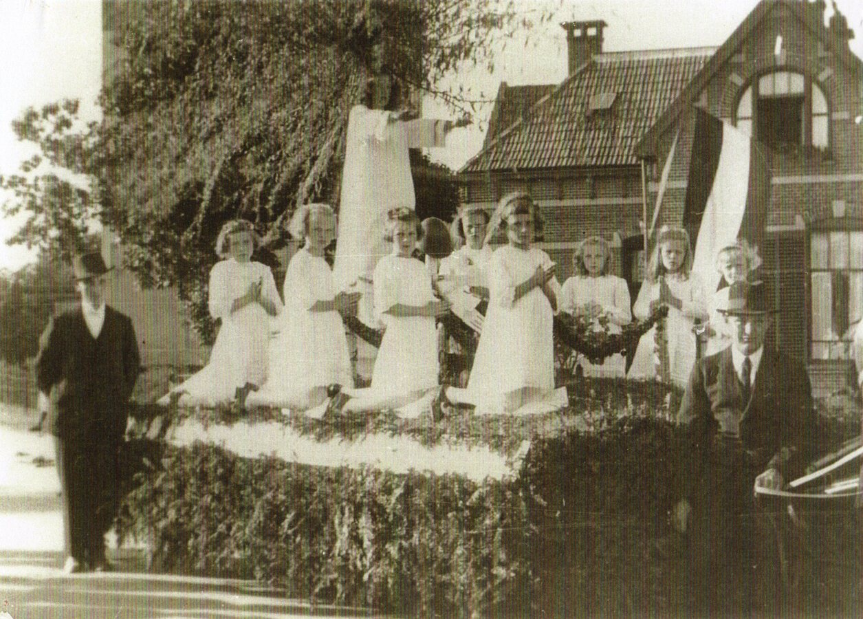 1945_Bevrijdingsoptocht-foto3 ????????????????????????????????????????????????????????????????????????????????????????????????????????????????????????????????????????????????????????????????????????????????????????????????????????????????????????????????????????????????????????????????????????????????????????????????????????????????????????????????????????????????????????????????????????????????????????????????????